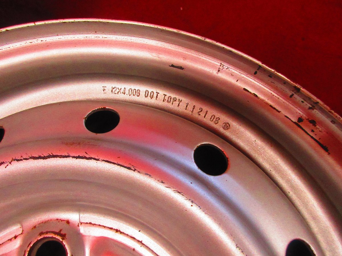 2819834253.jpg