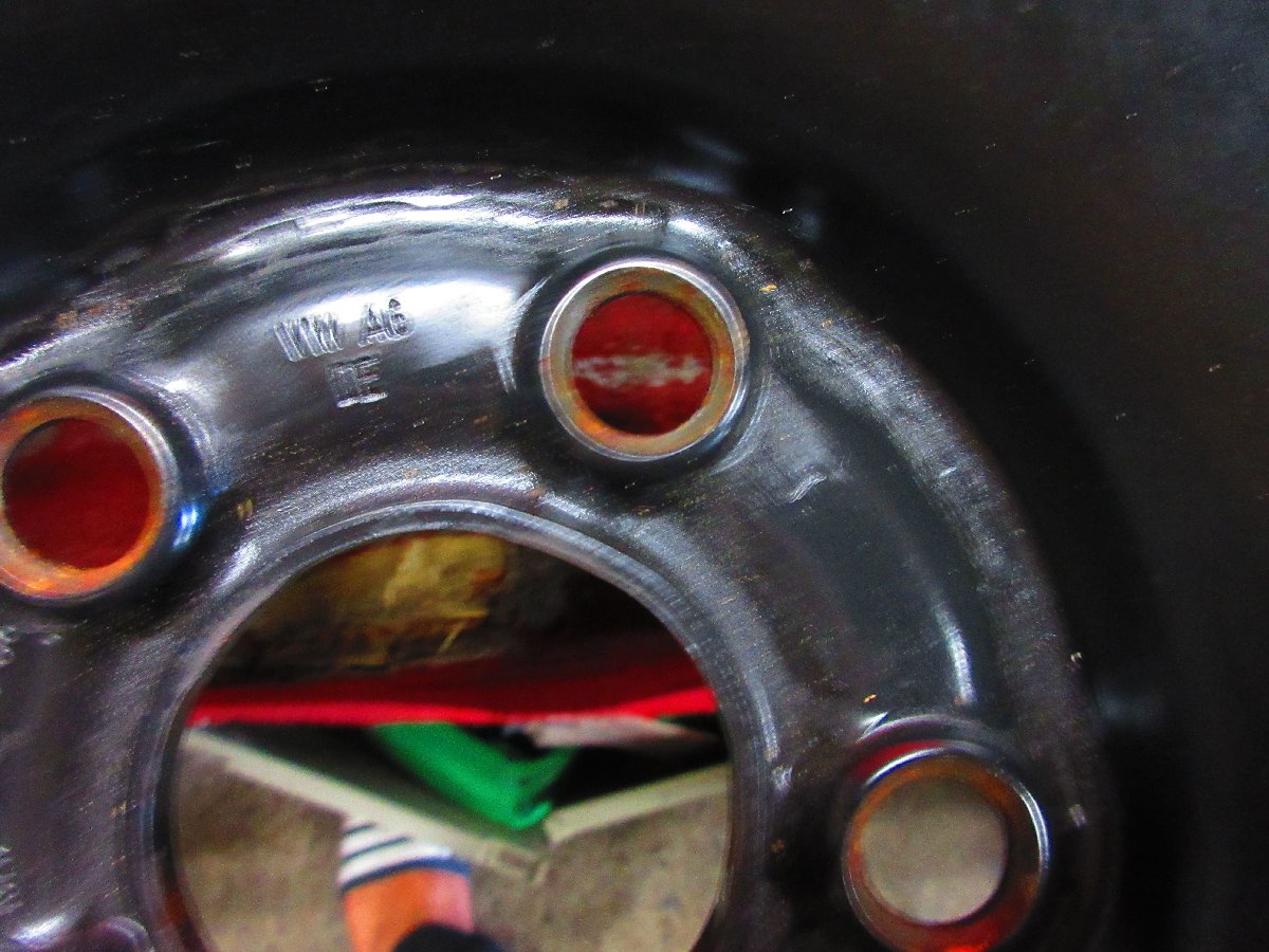3042908679.jpg